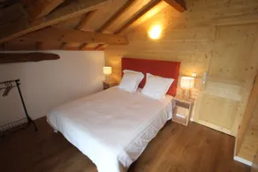 Fully renovated stone house with views - Image 3