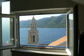 Smiley apartment with a million dollar view - Image 3