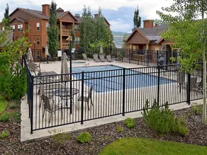 Great Rates! Deer Valley-Garage Parking & Shuttle - Image 4