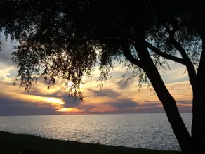 Sunset Cottage on Lake Ontario - Image 2