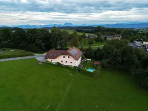 fully equipped studio apartment, great hiking area - Image 2