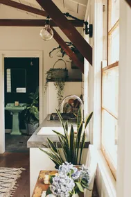Stunningly presented farm studio close to beaches - Image 4