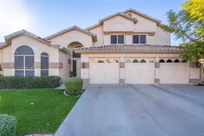 Beautiful sunset Lakehouse with with amazing views and heated pool and jacuzzi ! - Image 4