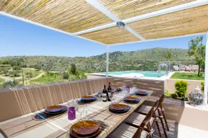 Spacious villa with full privacy & nature views! - Image 4