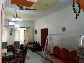 Spacious Bungalow @Vinyasa House - Image 4