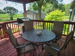 Quiet Cozy Cottonwood Cottage in Scotia - Image 3
