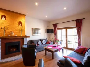 Castle view**** Rejuvenated large garden, 3 terraces - Image 3