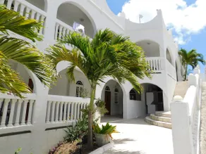 Hillside Hideaway- Island Castle Saltwater Pool - Image 3