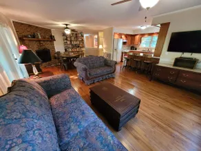 Riverside Getaway - Enjoy Quiet Life Right on the Duck River - Image 4