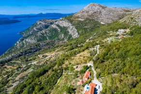 Amber cosy house with pool and sea views - Image 2