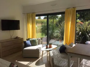 House for 9 people. Swimming pool, fenced garden, near the ocean - Image 5