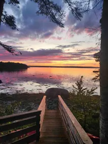 Bar Harbor Oceanfront Log Cabin 10 min to Acadia National Park - Image 2
