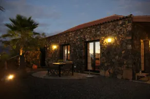 Beautiful, quietly located house with sea view - Image 2