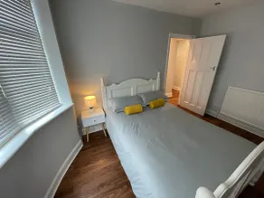 Watford Garden Flat · Free Driveway Parking + Pet - Image 3