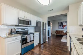 Mountain Top Retreat, close to Attractions - Image 4