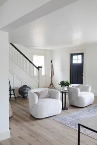 The Inn- Newly Renovated Designer Furnished - Image 3