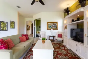 Luxury Monthly Rental: 3 Bedrooms, 2 bath, sleep 6 - Image 5