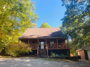 Wildcat Cottage in Hocking Hills - Image 2