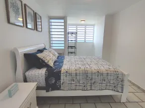 Oceanfront + Beach + Pool + Balcony 1 Bedroom - Image 3