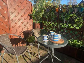 Stylish lodge in Woodbridge (parking) - Image 4