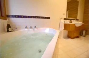 Olive Apartment @ The Orchard Luxury Accommodation - Image 2