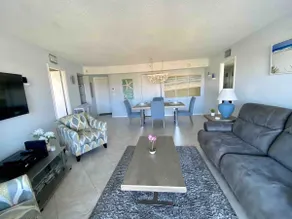 Siesta Key Beach Condo w/ pool half mile to beach! - Image 3