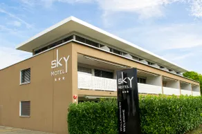 Sky Apartment 9 - Image 4