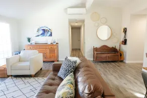 BohoModrn 4Br/2Ba, 20mins Beach, DT, SeaWorld - Image 2