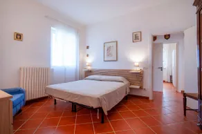 VIlla Brancasi med swimmingpool - Image 3