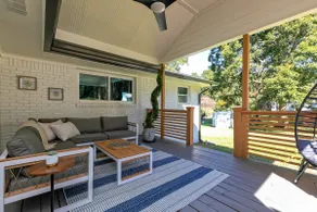 The Oak Tree Oasis - Huge + 2 Master Bedrooms - Image 5