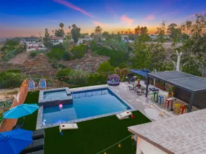 🦄Paradise View SD (Private Escape) 🌄 86'' TV - Image 3