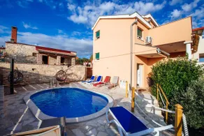 Holiday Home Jasenice near Beach & Pool - Image 3