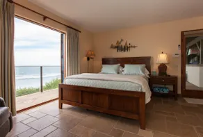 Forty feet from Pacific Ocean - Image 3