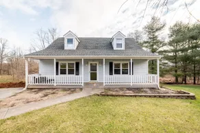 The Giving House: Creekside Home that Gives Back! - Image 5