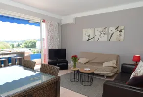 Comfortable appt for 4: terrasse/parking/WIFI/AC - Image 2