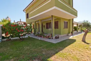 400m from the sea, furnished attic - Image 3