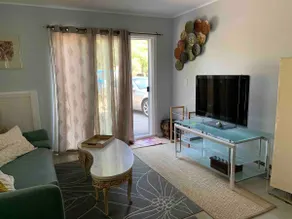 Beautiful cozy 1 bedroom apartment near farms - Image 3