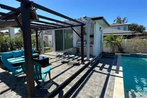 Couples Oasis *Heated Pool* and Lake View - Image 3