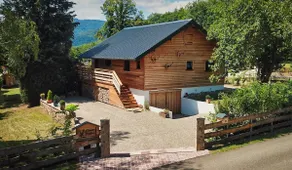 Chalet TOUT CONFORT et CHALEUREUX en lisière de forêt - PISCINE - Image 5