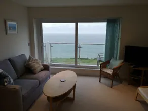 Apartment with Fabulous sea views near Bournemouth - Image 3