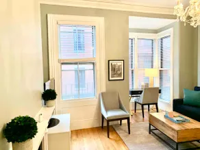 Gorgeous Beacon Hill 1BR | 1BA - Image 2