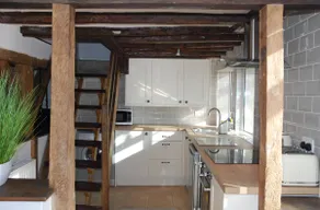 Hollyhock Cottage - Image 3