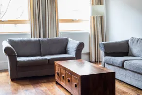 Stylish two bedroom apartment with sofa bed - Image 3