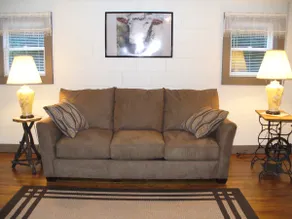 Moonshine Cottage, sleeps 5 - Image 4