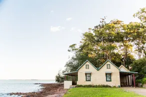 Waterfront Cottage - Port Stephens - Image 2