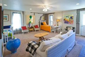Charming gallery loft in downtown Three Oaks, MI - Image 3
