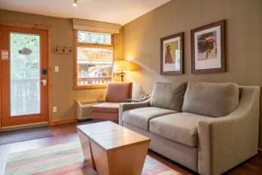Rockies Room with Access to Grotto Hot Pools! - Image 2