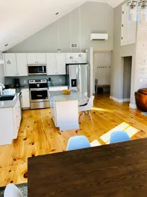 Luxury Treetop Vacation Home in Waterbury Center - Image 4