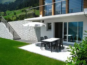 Bright apartment with beautiful mountain view - Image 3