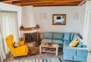 Athivoli Elegant Maisonette - Image 5